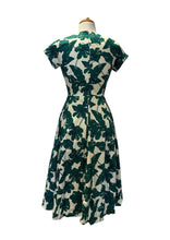 Load image into Gallery viewer, Tilou Green Floral Cap Sleeve
