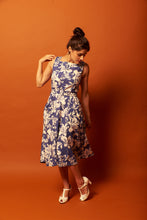 Load image into Gallery viewer, Bee Navy & Cream Hibiscus Linen Dress