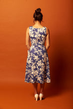 Load image into Gallery viewer, Bee Navy & Cream Hibiscus Linen Dress