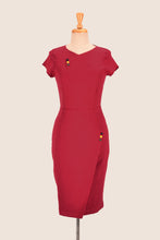 Load image into Gallery viewer, Belluci Berry Linen Dress