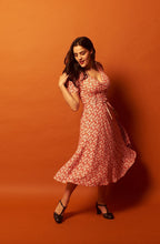 Load image into Gallery viewer, Fiorella Red & Cream Daisy Floral Dress