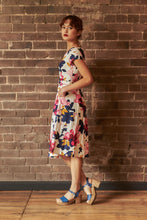 Load image into Gallery viewer, Laura Fuchsia & Navy Floral Linen Dress