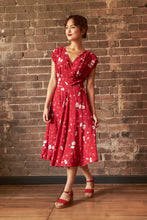 Load image into Gallery viewer, Viola Red & Cream Daisy Dress
