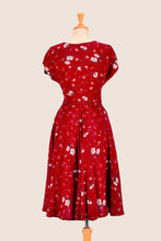 Load image into Gallery viewer, Viola Red & Cream Daisy Dress