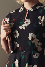 Load image into Gallery viewer, Chiara Black &amp; Creme Floral Dress