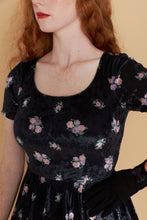 Load image into Gallery viewer, Zoe Velvet Floral Dress