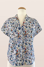 Load image into Gallery viewer, Fabulous Parrot Blouse