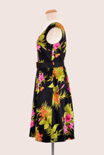 Load image into Gallery viewer, Hawaiian Floral Dress