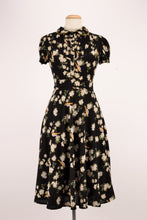 Load image into Gallery viewer, Peach Rose Black & Green Floral Dress