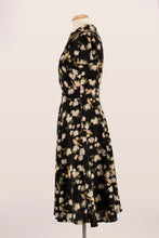 Load image into Gallery viewer, Peach Rose Black & Green Floral Dress