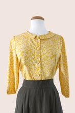 Load image into Gallery viewer, Perla Mustard & Cream Leaves Blouse