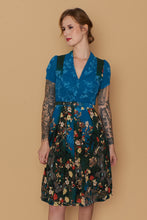 Load image into Gallery viewer, Grace Kelly Teal Floral