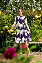 Load image into Gallery viewer, Annie Navy & Oyster Dress