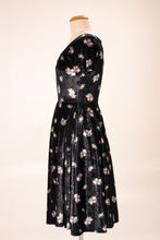 Load image into Gallery viewer, Zoe Velvet Floral Dress