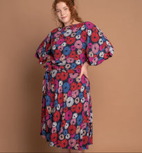 Load image into Gallery viewer, Abstract Print Skirt