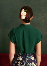 Load image into Gallery viewer, Minki Green Petite Floral Blouse