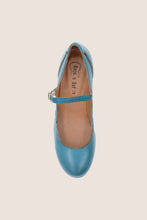 Load image into Gallery viewer, Lamego Turquoise &amp; Brandy