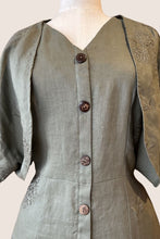 Load image into Gallery viewer, Lulu Green Embroidery Linen Bolero