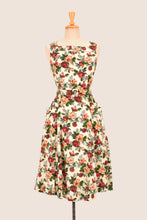 Load image into Gallery viewer, Bee Vintage Rose Dress