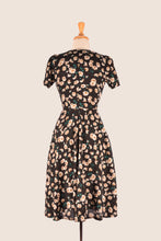 Load image into Gallery viewer, Fiorella Corset Black Dots Daisy Dress