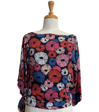 Load image into Gallery viewer, Kimono Multi Abstract Blouse