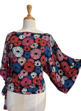 Load image into Gallery viewer, Kimono Multi Abstract Blouse