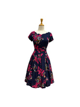 Load image into Gallery viewer, Laura Navy &amp; Fuchsia Linen Dress