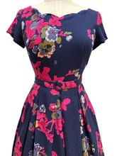 Load image into Gallery viewer, Laura Navy &amp; Fuchsia Linen Dress