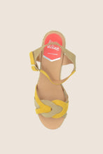 Load image into Gallery viewer, Sabina Mustard &amp; Tan