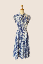 Load image into Gallery viewer, Sabe Blue &amp; Cream Floral Dress