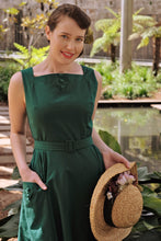 Load image into Gallery viewer, Bee Green Linen Dress