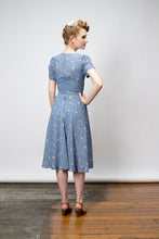 Load image into Gallery viewer, Fiorella Corset Blue Floral
