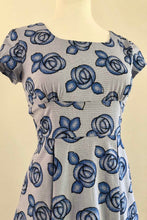 Load image into Gallery viewer, Violet Rose Dress