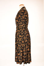Load image into Gallery viewer, Jobelle Orange &amp; Black Petite Floral Dress