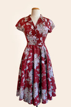 Load image into Gallery viewer, Manette Burgundy Lily Floral Dress