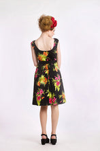 Load image into Gallery viewer, Hawaiian Floral Dress